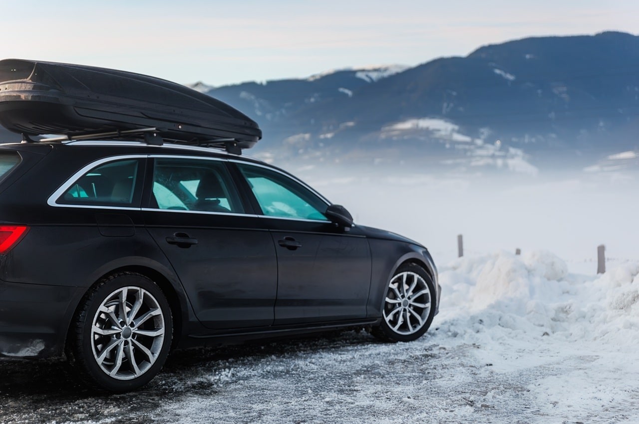 Jak zapakować box dachowy? Jak ułożyć rzeczy w boxie dachowym