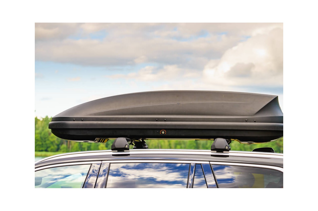 Jak dbać o uszczelki boxa dachowego, aby uniknąć przecieków?