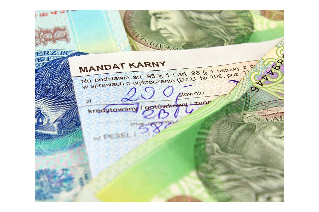 Jak uniknąć mandatu za źle zamontowany bagażnik lub box dachowy?