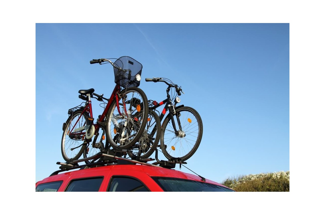 Jakie są najlepsze sposoby na bezpieczny montaż rowerów na bagażniku?