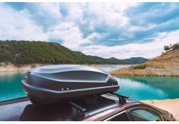 Czy box dachowy może wystawać