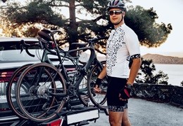 Czy można przełożyć tablicę rejestracyjną na bagażnik rowerowy - odpowiadamy